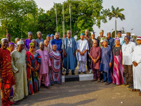 Read more about the article Governor AbdulRazaq Calls for Unity Among APC Members in Kwara