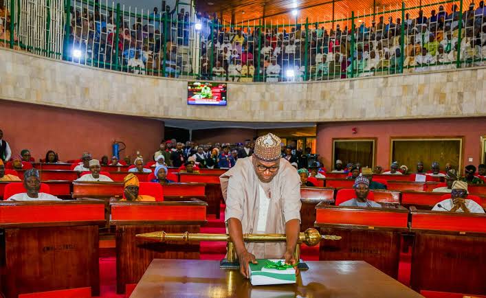 Read more about the article Kwara Assembly Passes N584.7 Billion 2025 Budget Appropriation