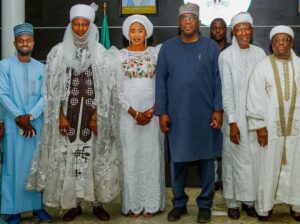 Read more about the article Kwara Governor Swears in New Appointees, Charges Them on Accountability