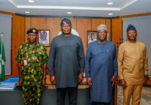 Read more about the article Governor AbdulRazaq Meets Chief of Army Staff Over Security Concerns in Kwara