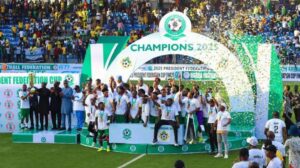 Read more about the article Governor Rewards Kwara United with N5m, Land Each for Historic Federation Cup Win